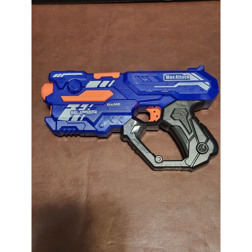 Max Attack Super Shoot model, often described as a 2-in-1 blaster.